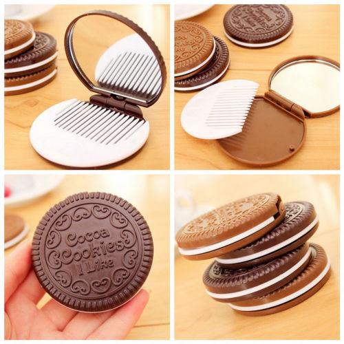 Mini Pocket Chocolate Cookie Biscuits Compact Mirror With Comb